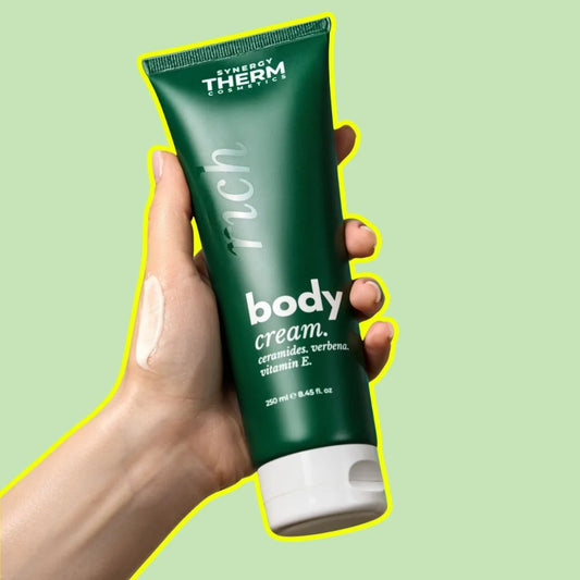 Cremă pentru corp pentru piele foarte uscată, Rich Body Cream, cu Ceramide și Vitamina E.