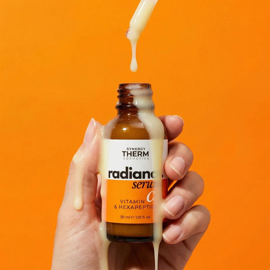 Ser iluminator și antioxidant cu Vitamina C, Radiance Serum, cu Vitamina C lipozomală și Hexapeptide